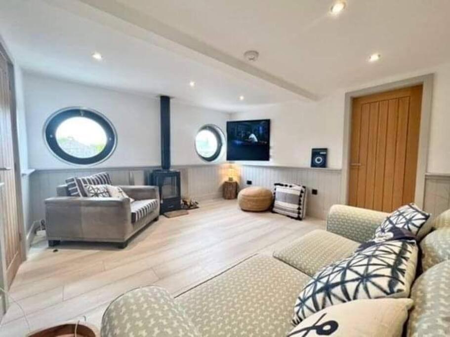 Humberston Boathouse Lodge & Hot Tub - Cleethorpes Beach Cabin Chalet Extérieur photo