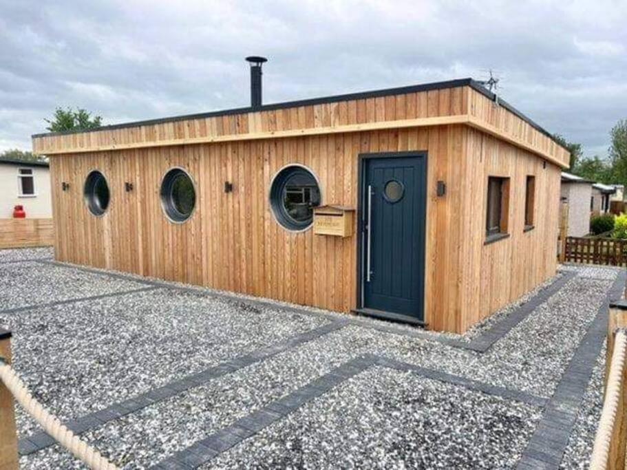 Humberston Boathouse Lodge & Hot Tub - Cleethorpes Beach Cabin Chalet Extérieur photo