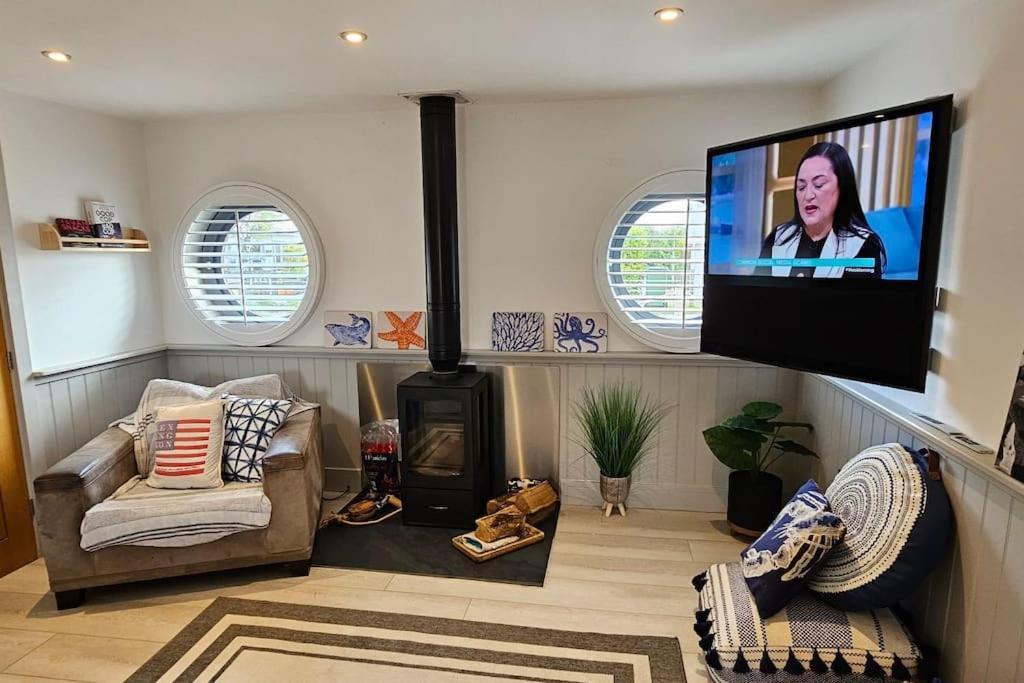 Humberston Boathouse Lodge & Hot Tub - Cleethorpes Beach Cabin Chalet Extérieur photo