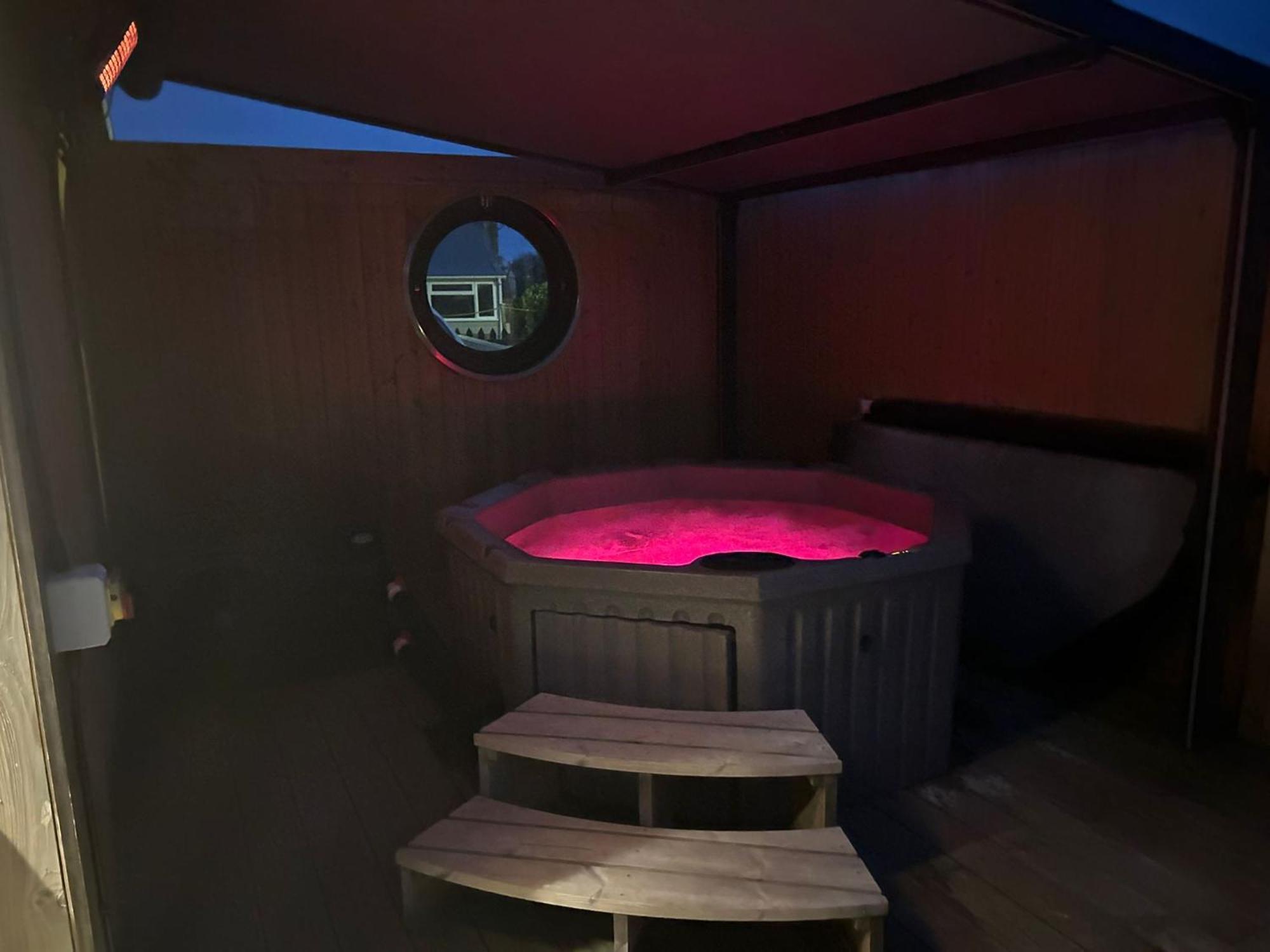 Humberston Boathouse Lodge & Hot Tub - Cleethorpes Beach Cabin Chalet Extérieur photo